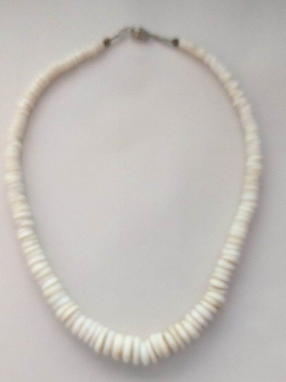 Vintage Hawaiian Natural Puka Shell Beach Surfer Choker Style Necklace